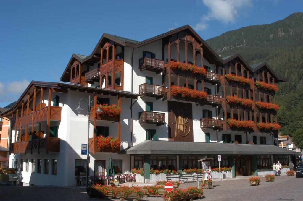 Hotel Isolabella Wellness Fiera Di Primiero Exteriér fotografie